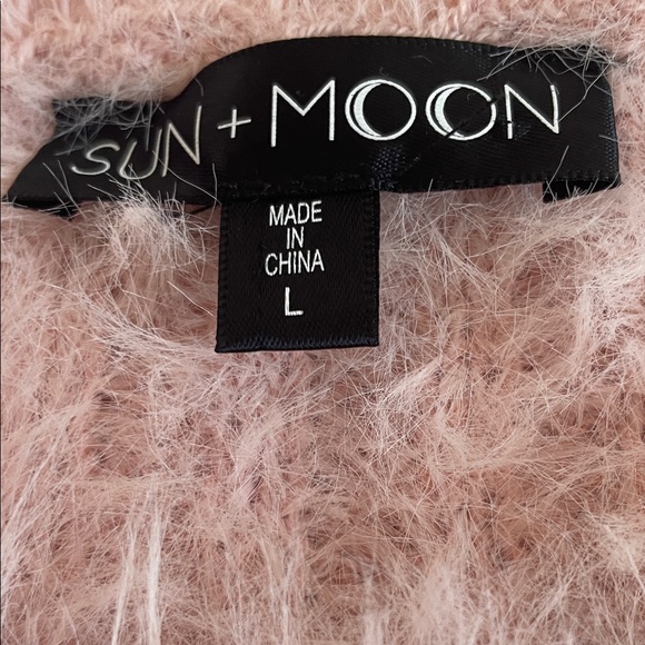 🌸🎀 SUN + MOON Light Pink Fuzzy Cropped Sweater Size L - Picture 2 of 6